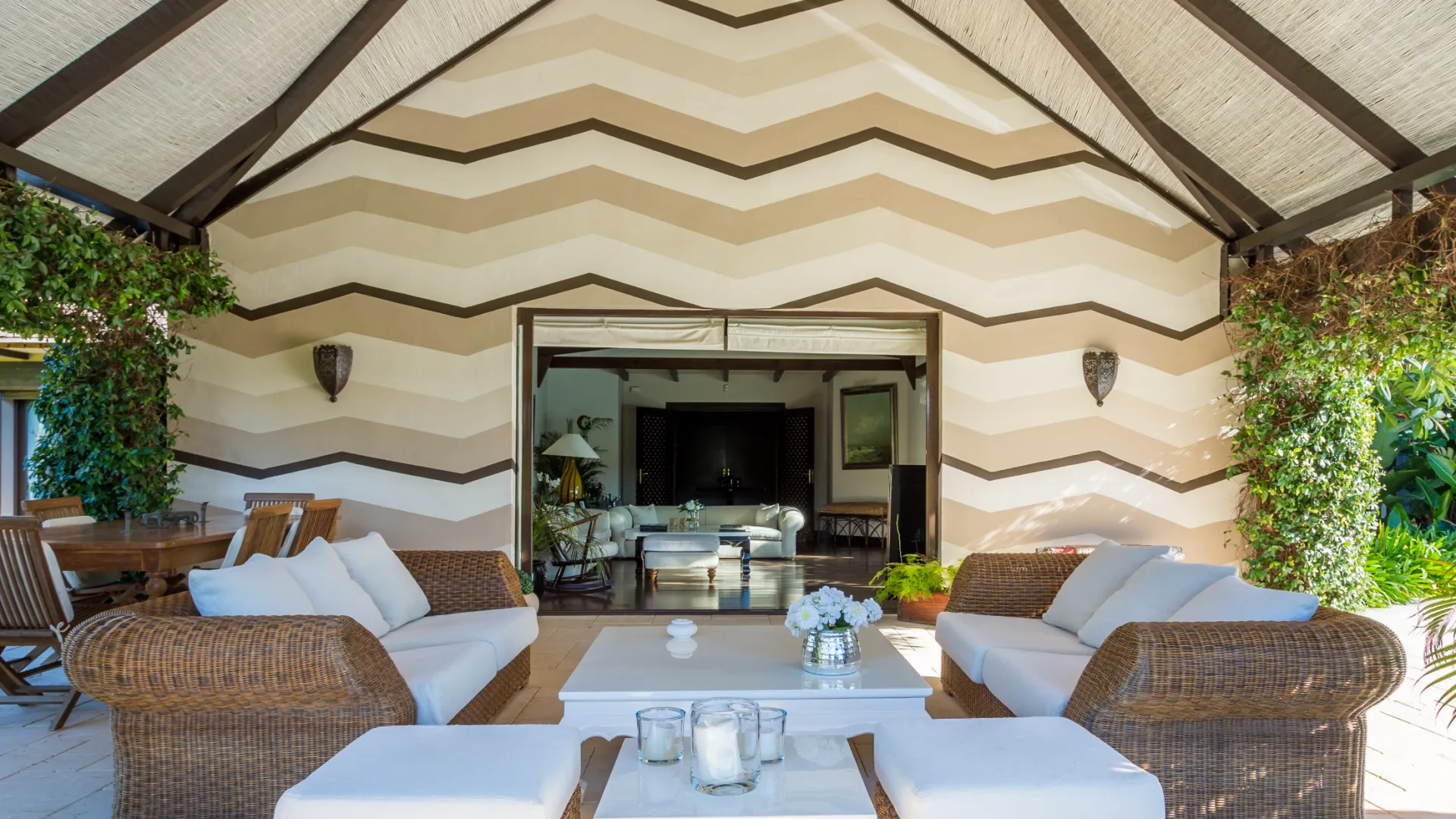 For sale villa with 6 bedrooms in Rio Real Golf