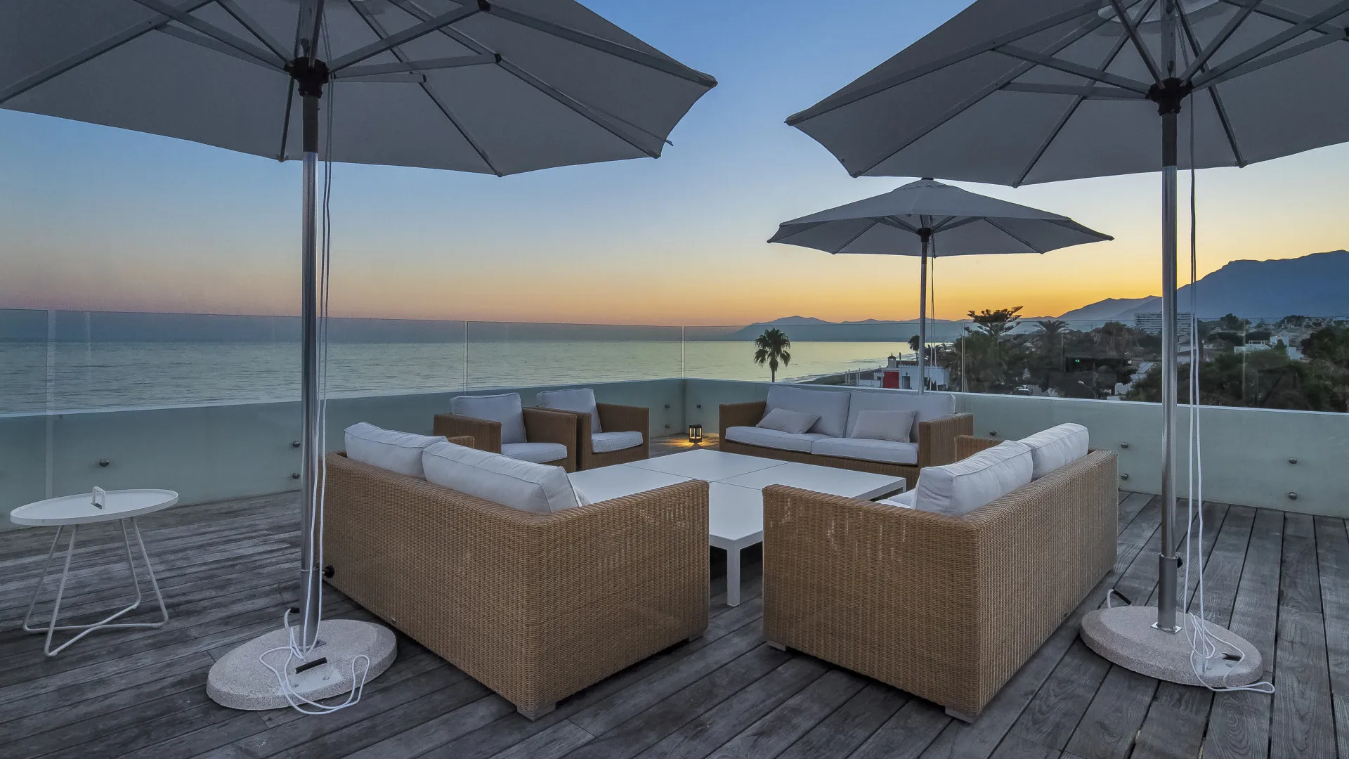 Costabella, villa con 6 dormitorios en venta