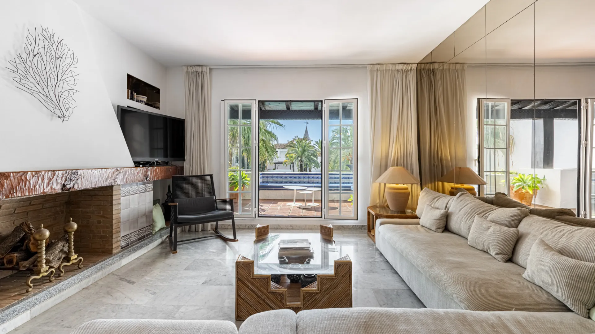 Ático en venta en Puente Romano II de 2 dormitorios