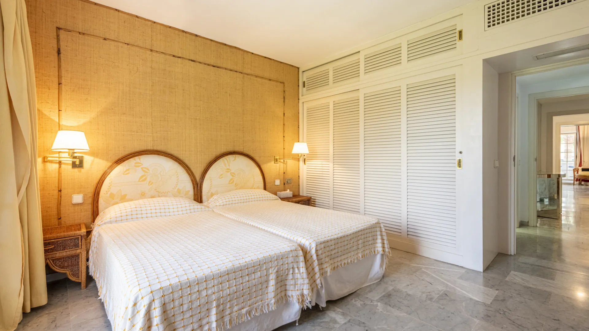 Ático en venta en Puente Romano II de 2 dormitorios