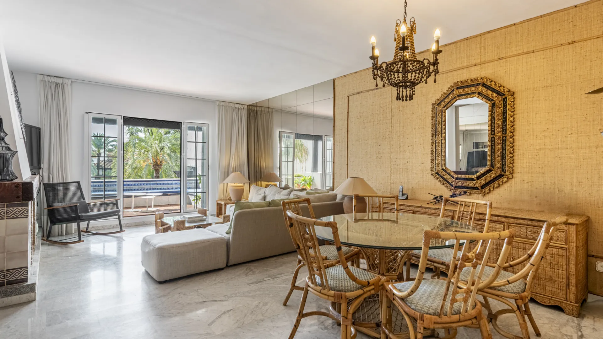 Ático en venta en Puente Romano II de 2 dormitorios