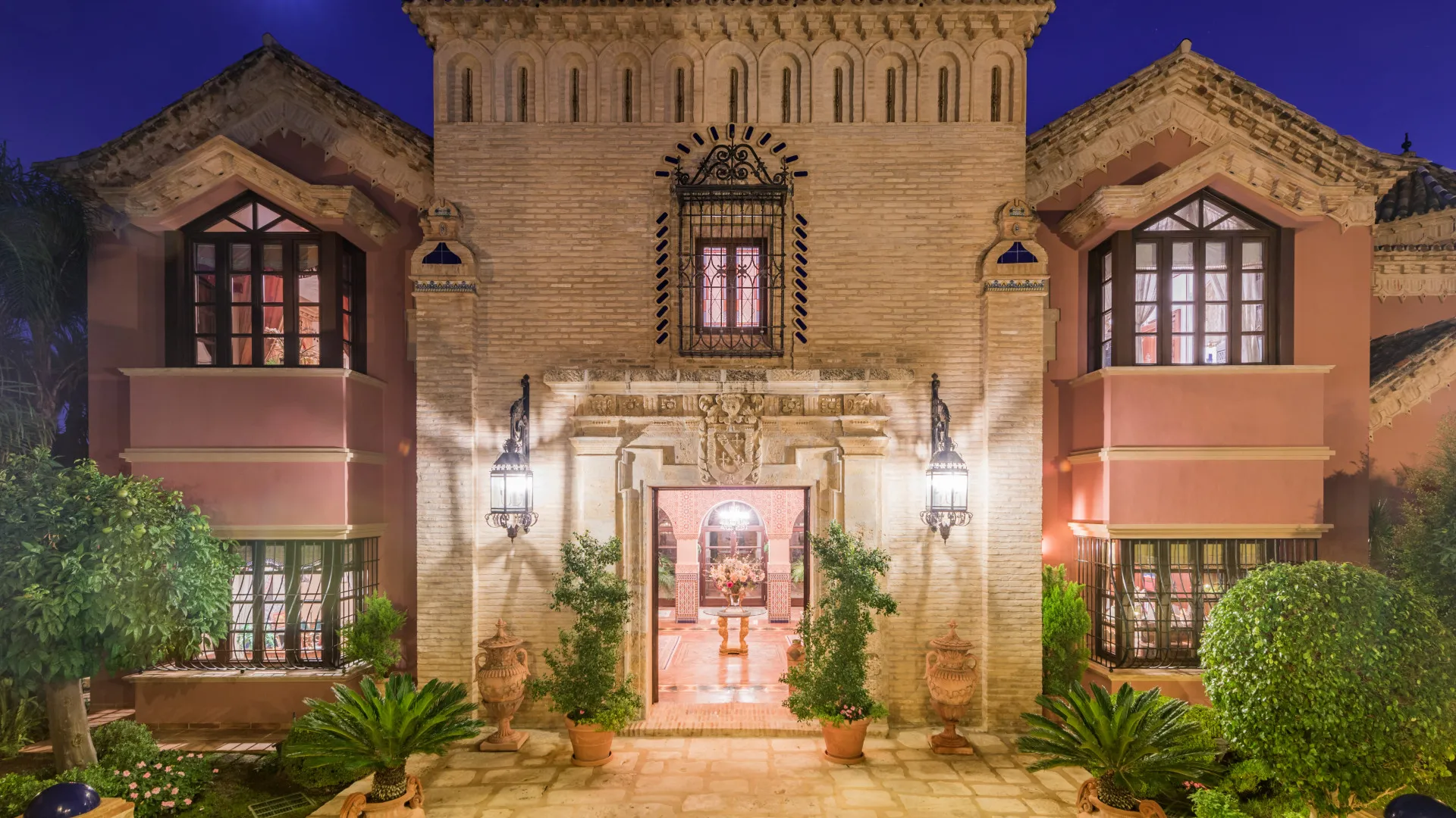 Villa con 6 dormitorios a la venta en Sierra Blanca