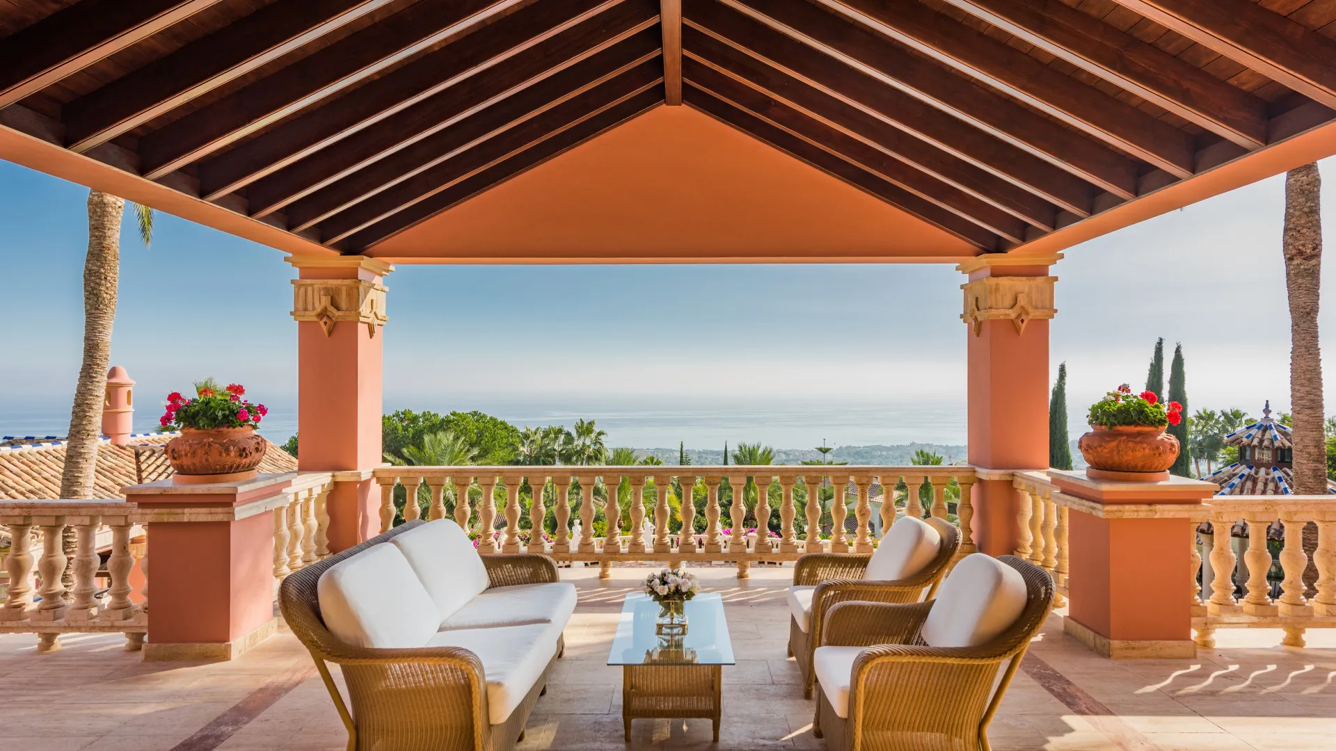 Villa con 6 dormitorios a la venta en Sierra Blanca