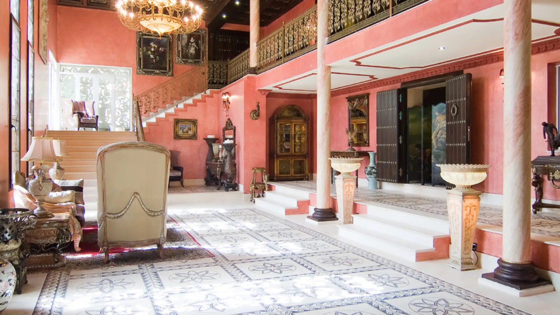 Atalaya de Rio Verde villa for sale