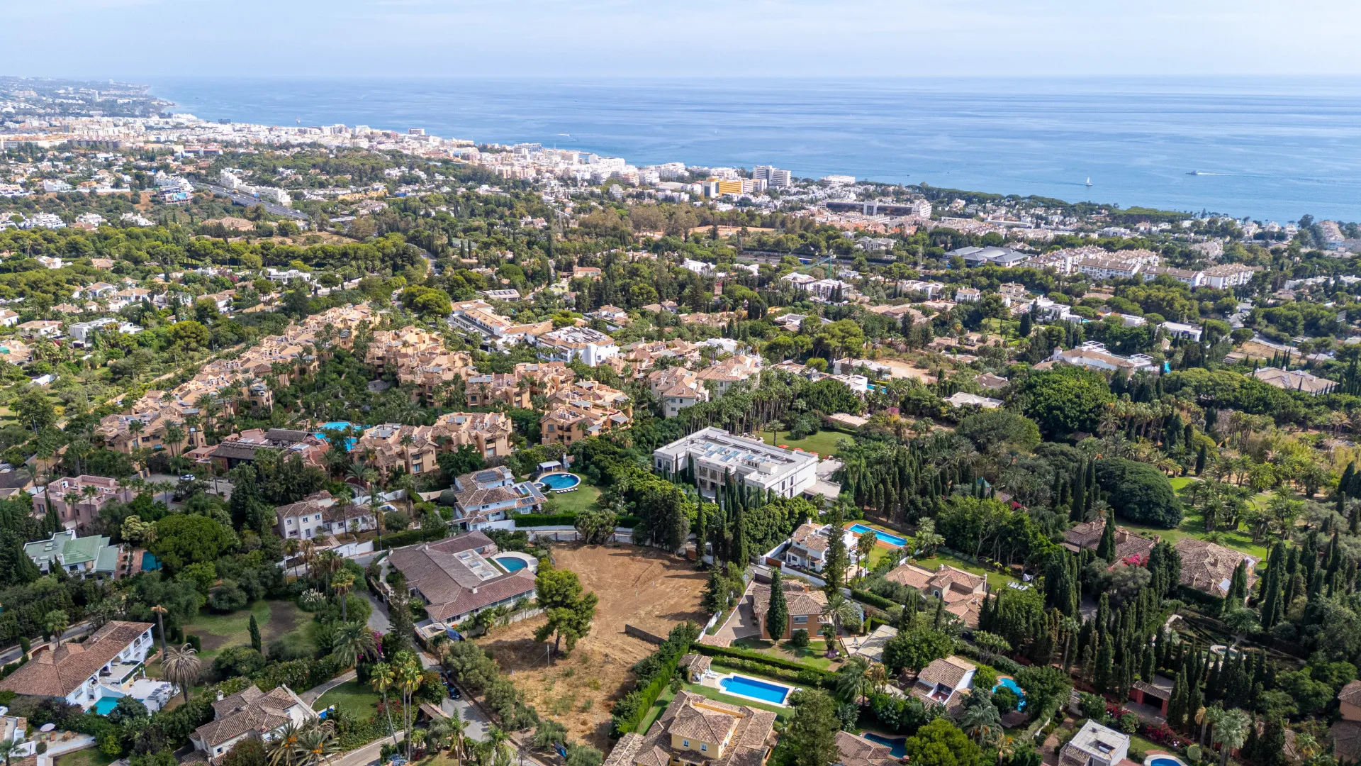 Parcela a la venta en Nagüeles