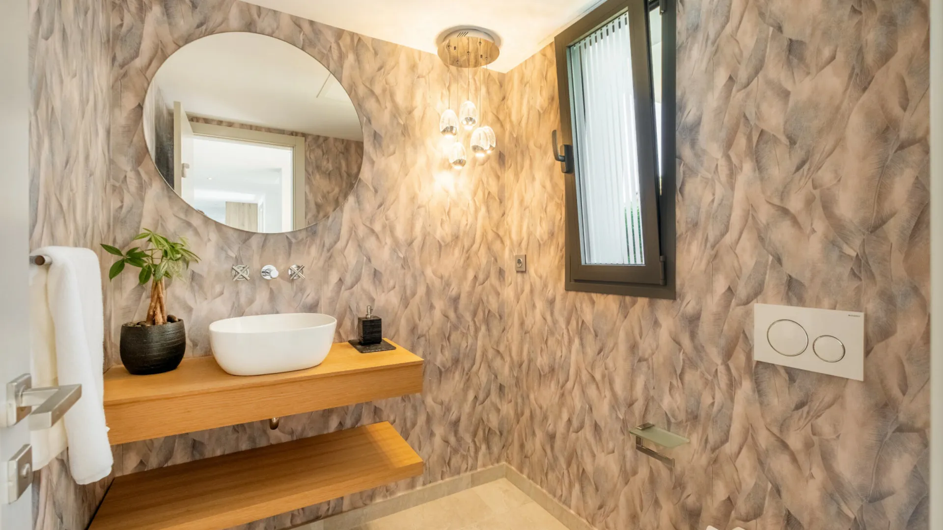 Se vende villa con 5 dormitorios en Marbella Golden Mile