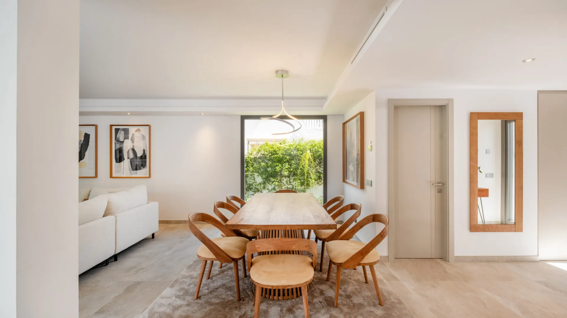 Se vende villa con 5 dormitorios en Marbella Golden Mile