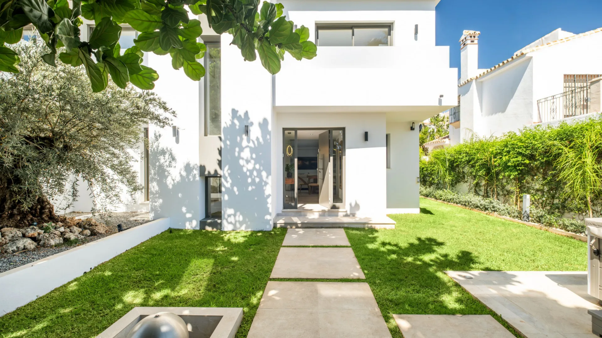 Se vende villa con 5 dormitorios en Marbella Golden Mile