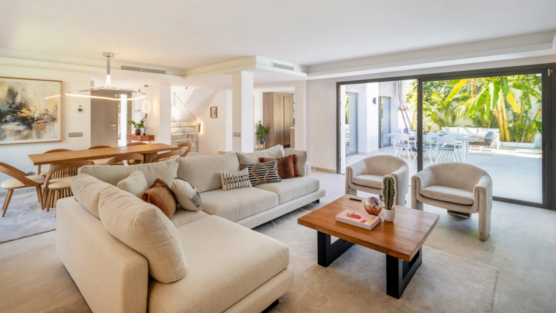 Se vende villa con 5 dormitorios en Marbella Golden Mile