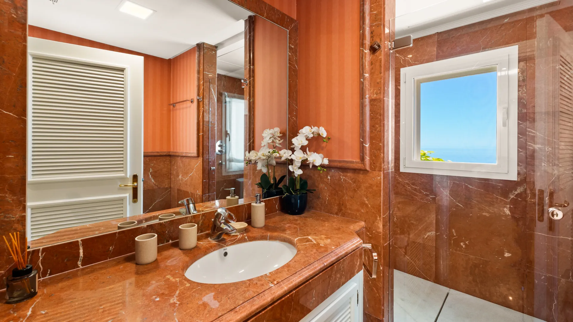 Los Altos de los Monteros, villa en venta