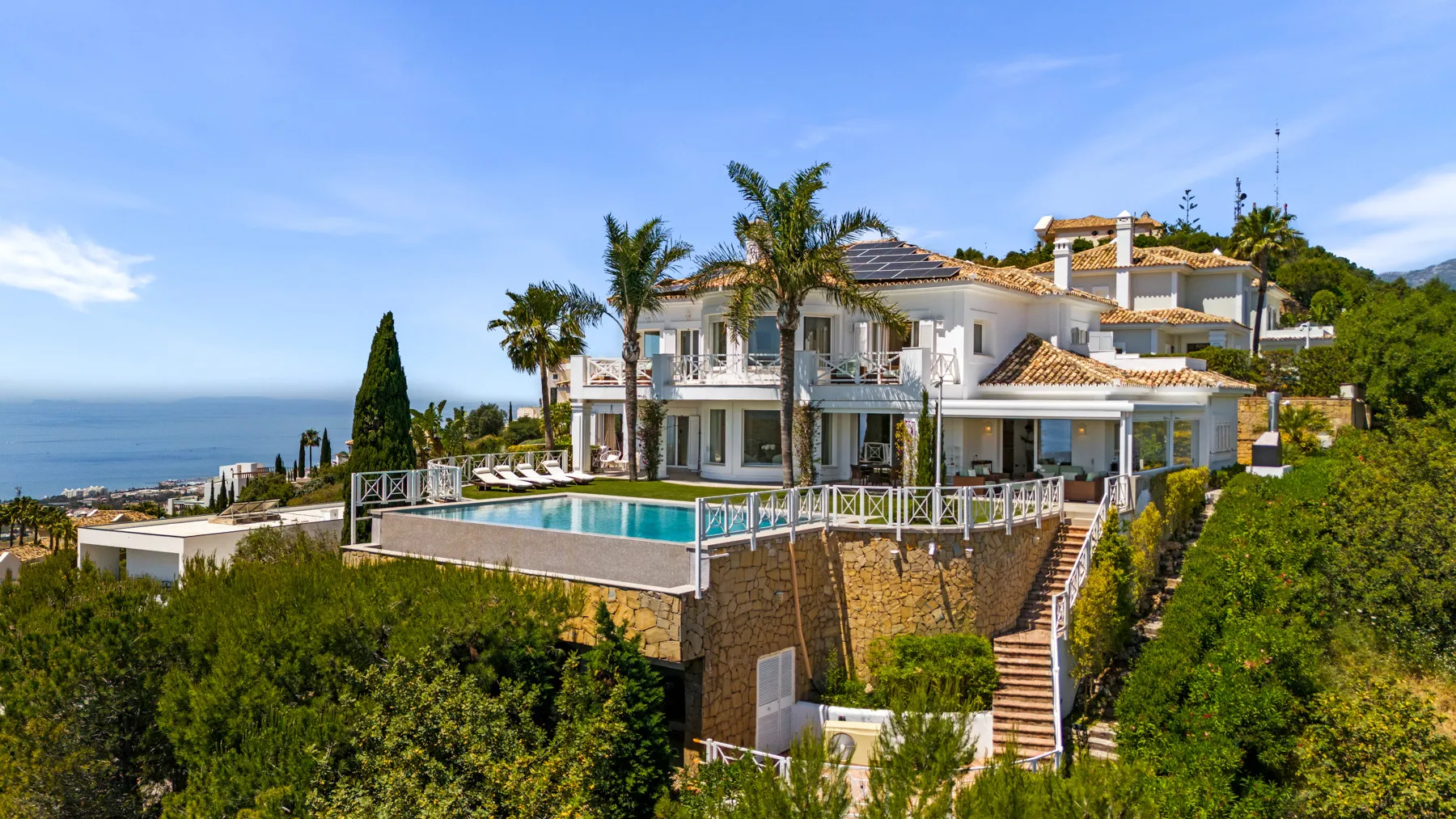 Los Altos de los Monteros, villa en venta