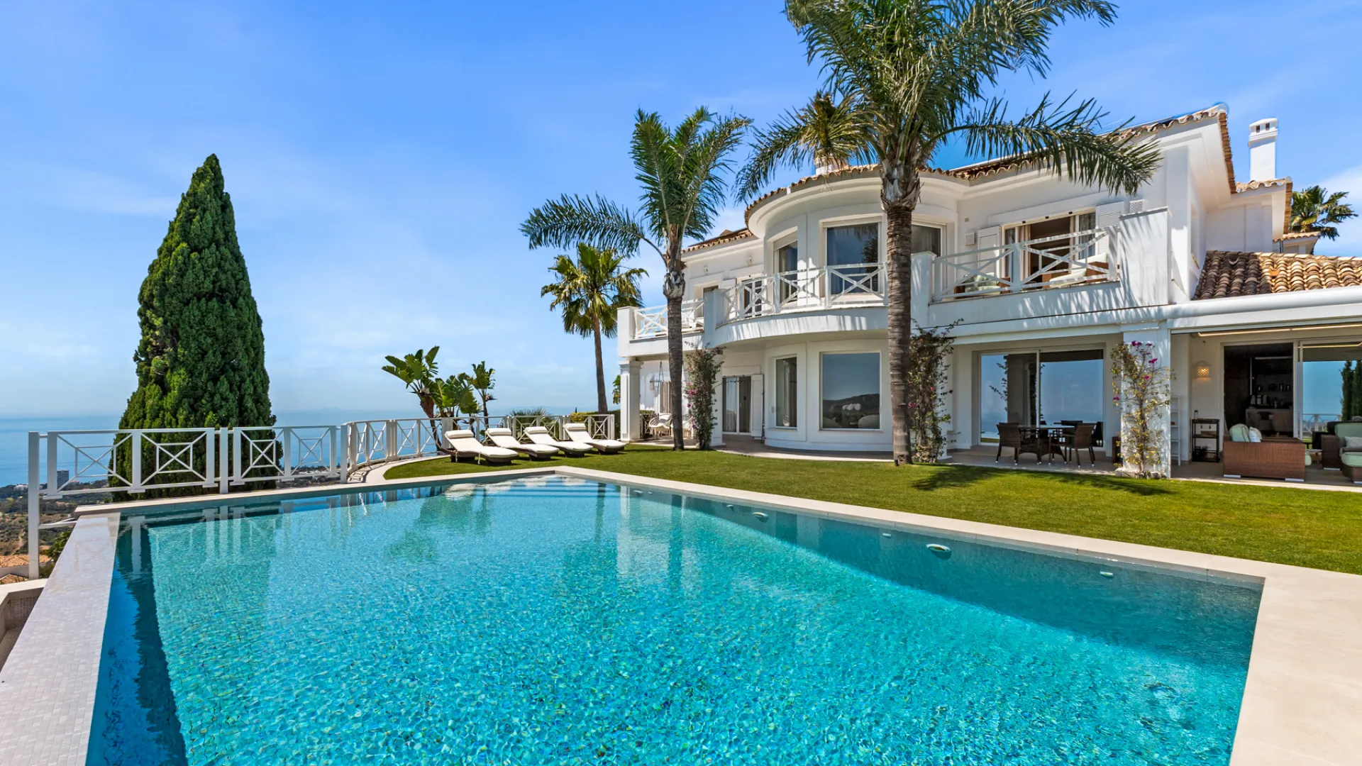 Los Altos de los Monteros, villa en venta