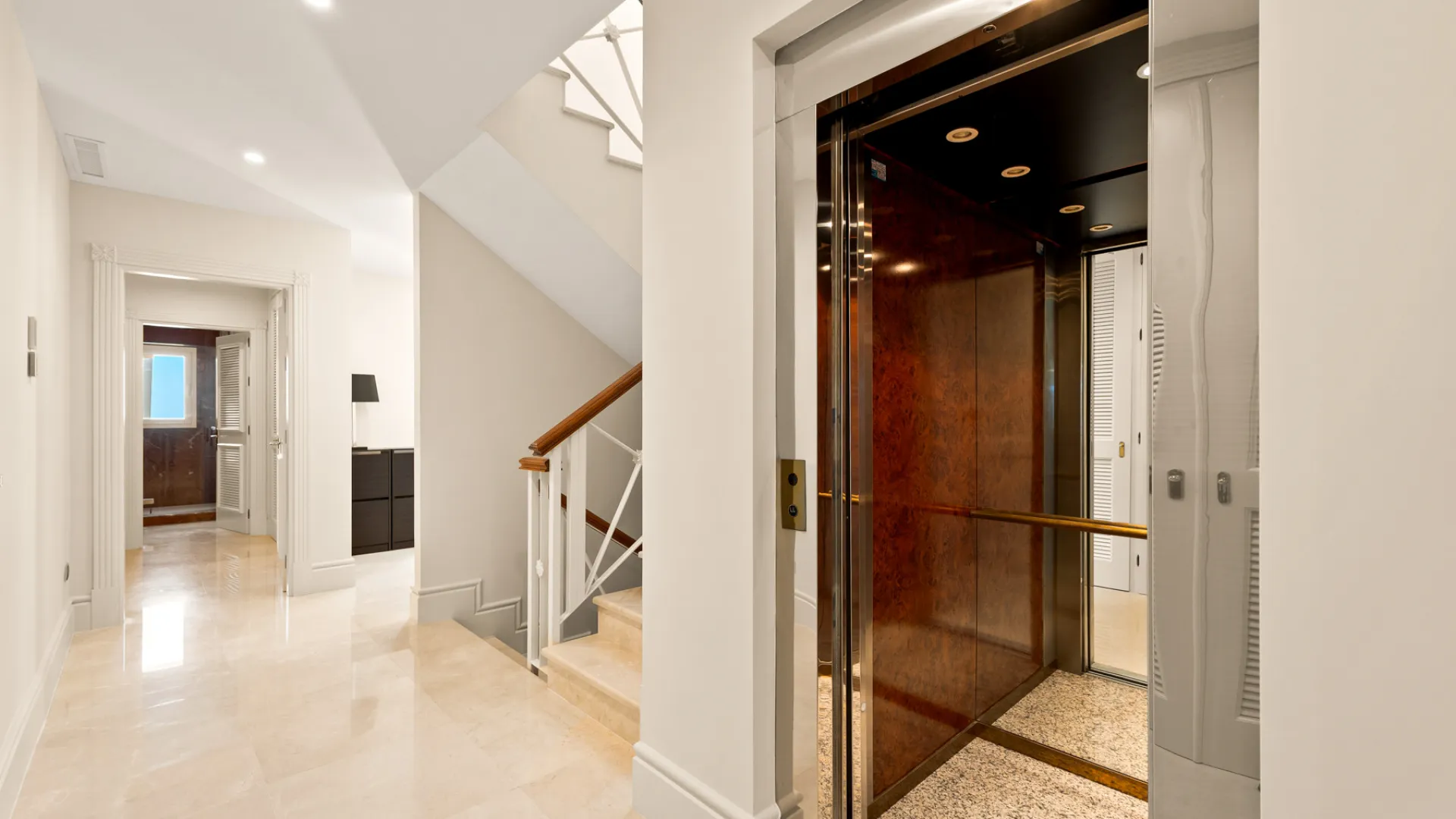 Los Altos de los Monteros, villa en venta