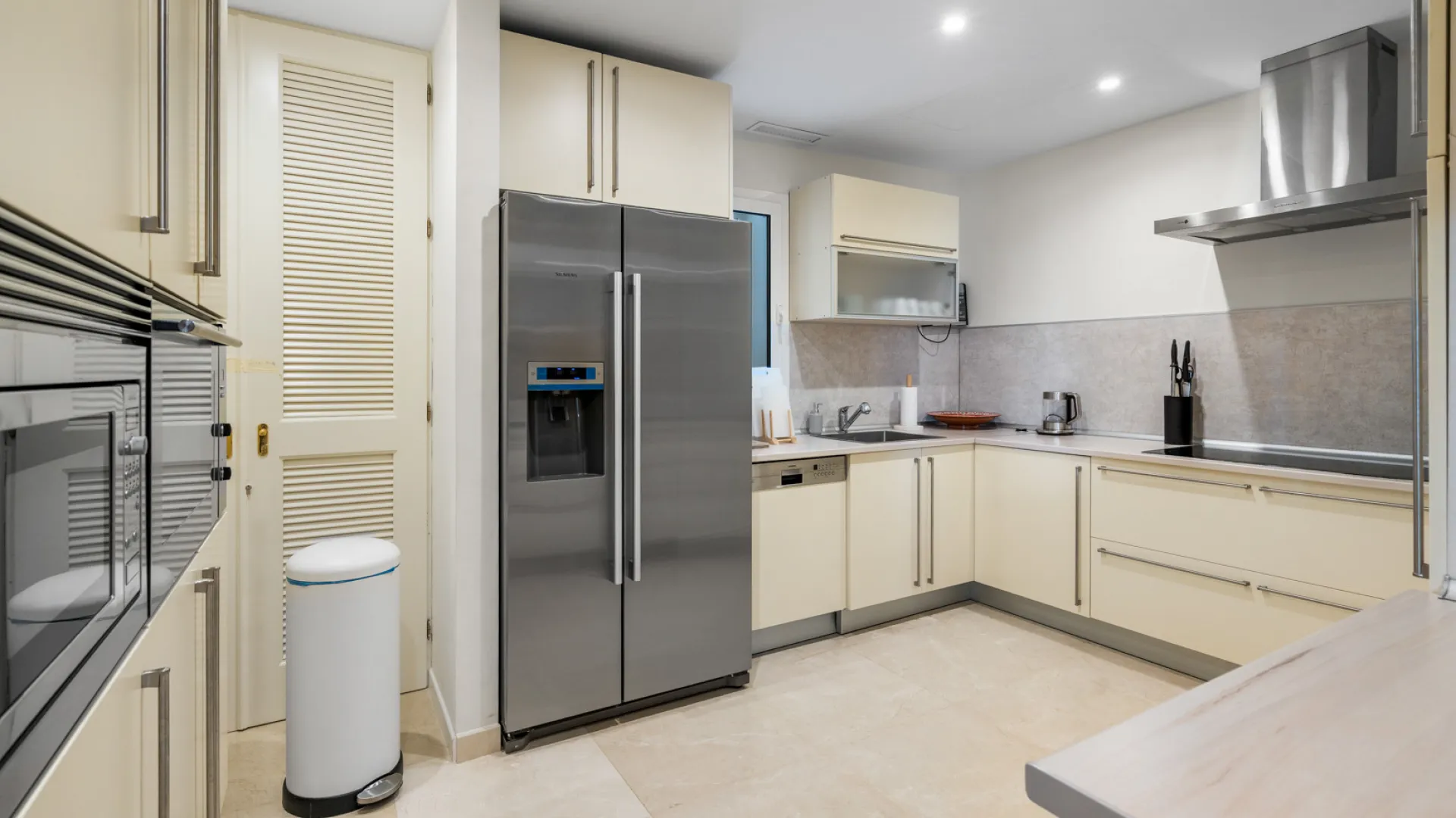 Los Altos de los Monteros, villa en venta