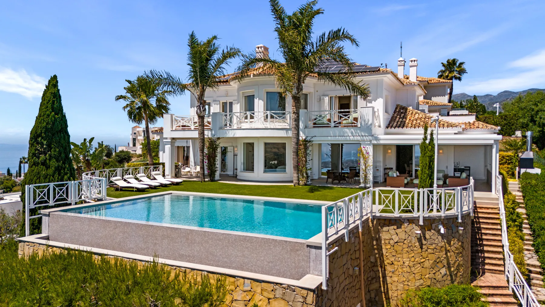 Los Altos de los Monteros, villa en venta