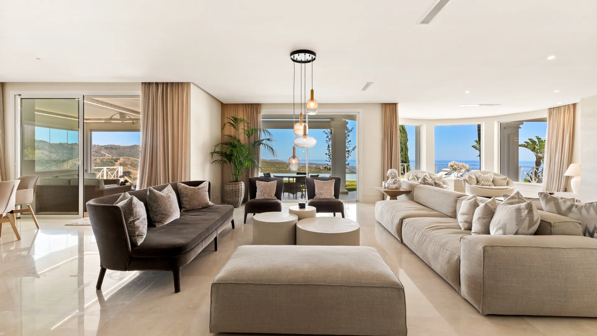 Los Altos de los Monteros, villa en venta