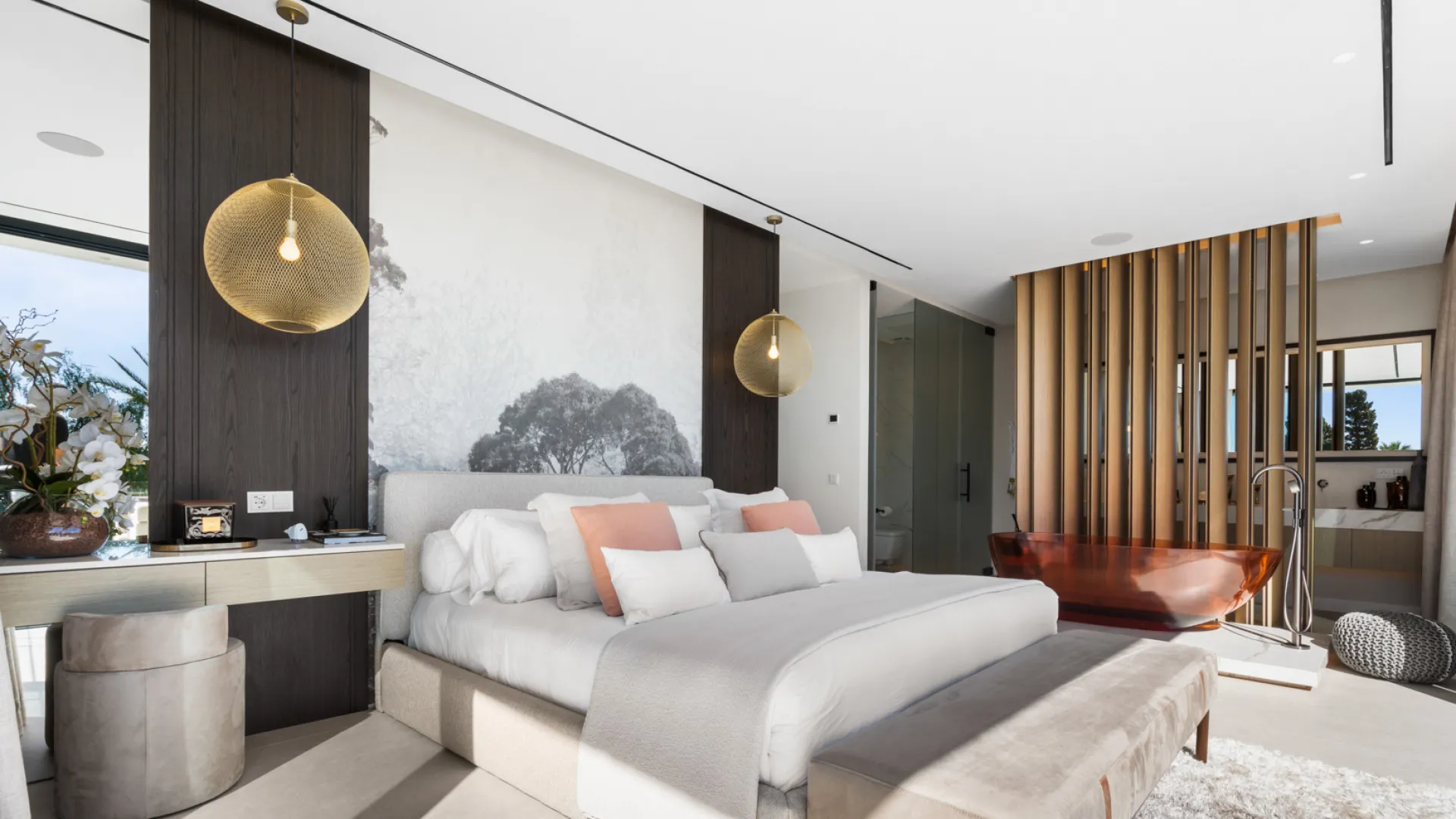 Villa a la venta de 6 dormitorios en Los Monteros Playa