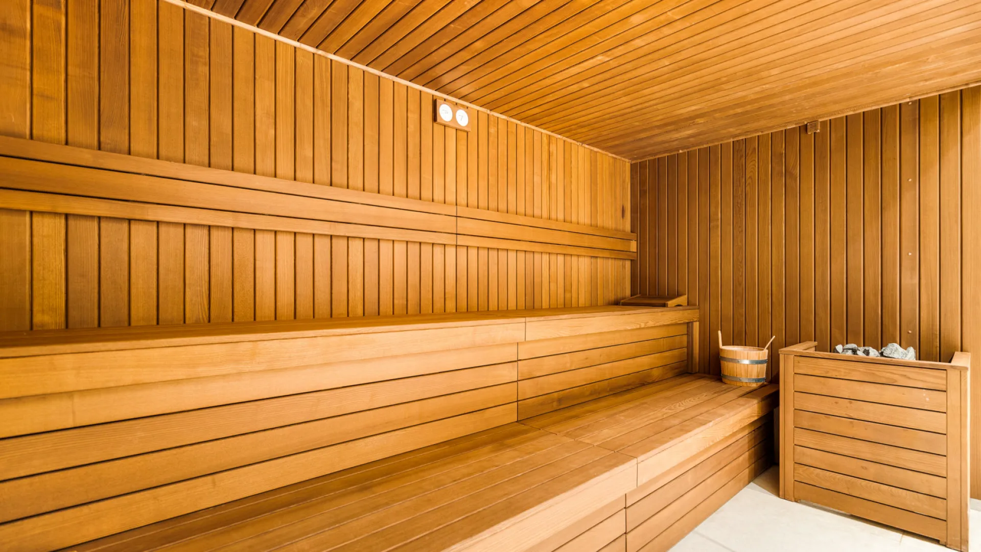 Villa a la venta de 6 dormitorios en Los Monteros Playa