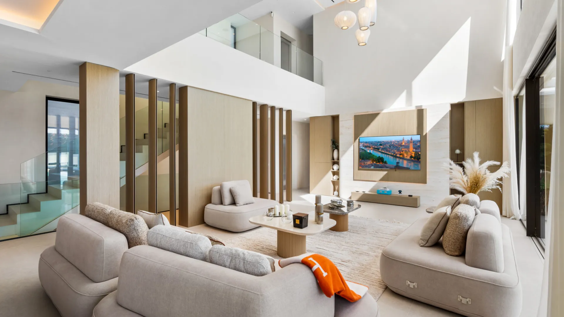 Villa a la venta de 6 dormitorios en Los Monteros Playa