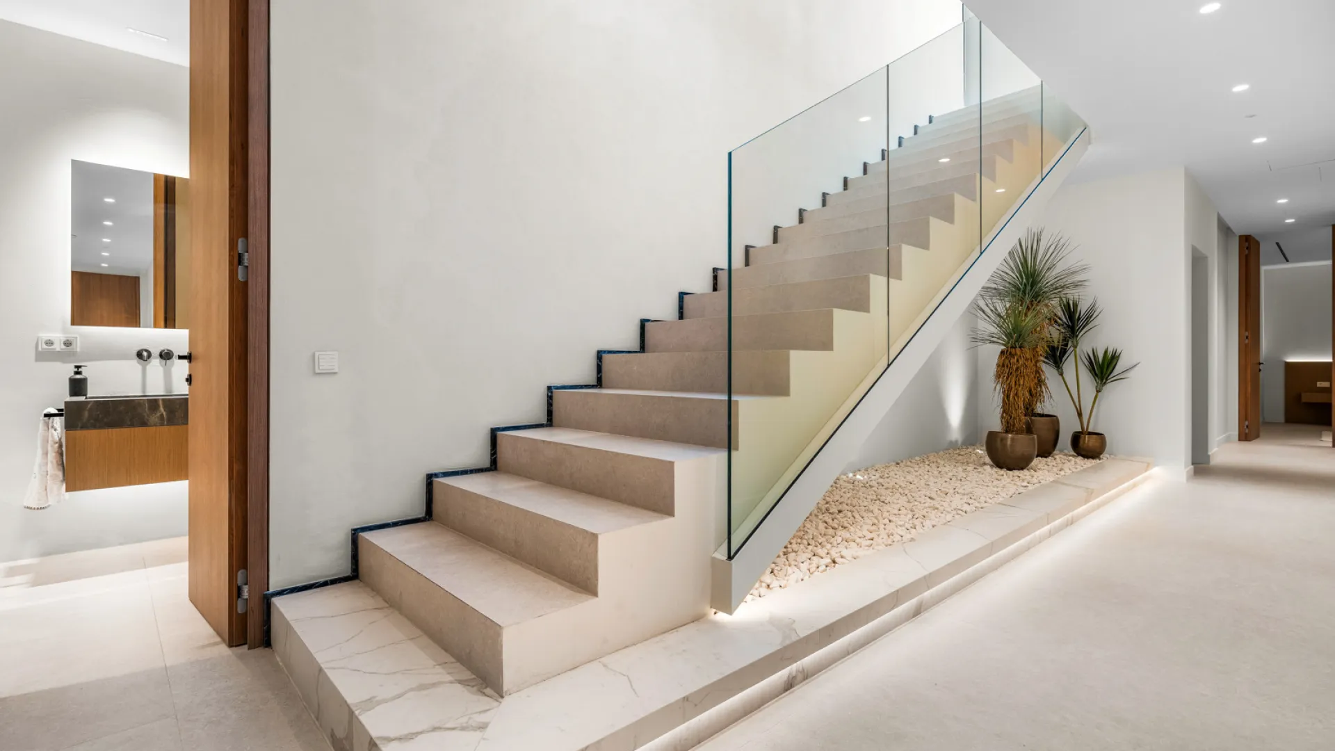 Villa a la venta de 6 dormitorios en Los Monteros Playa