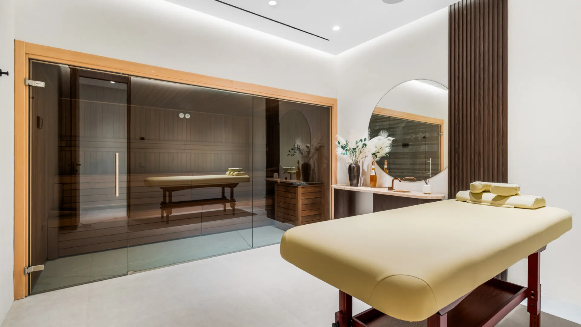 Villa a la venta de 6 dormitorios en Los Monteros Playa