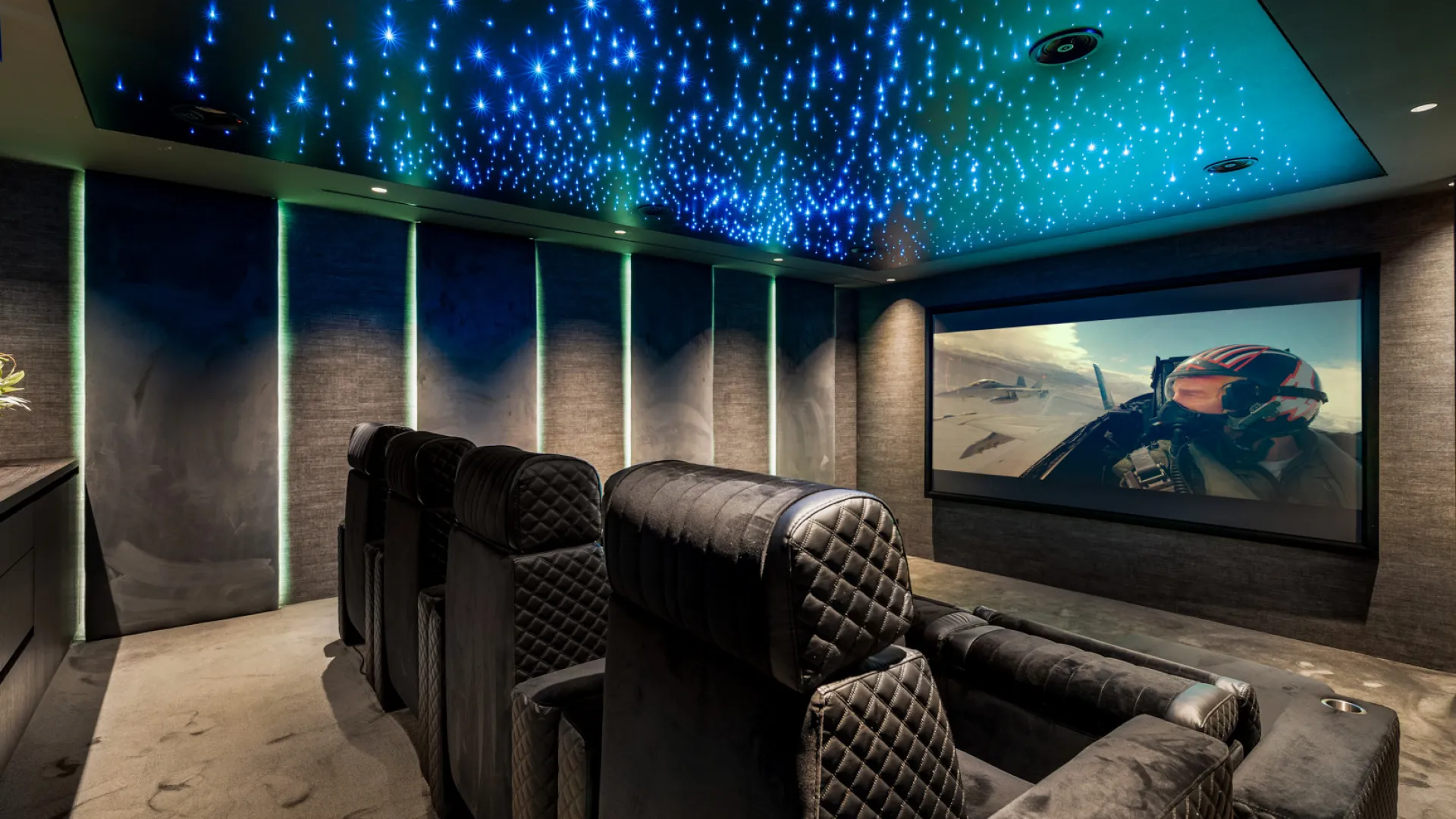 Villa a la venta de 6 dormitorios en Los Monteros Playa