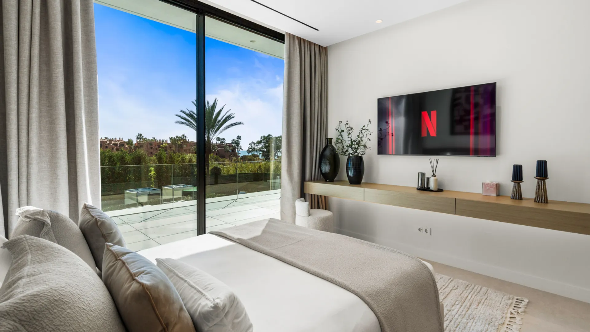 Villa a la venta de 6 dormitorios en Los Monteros Playa