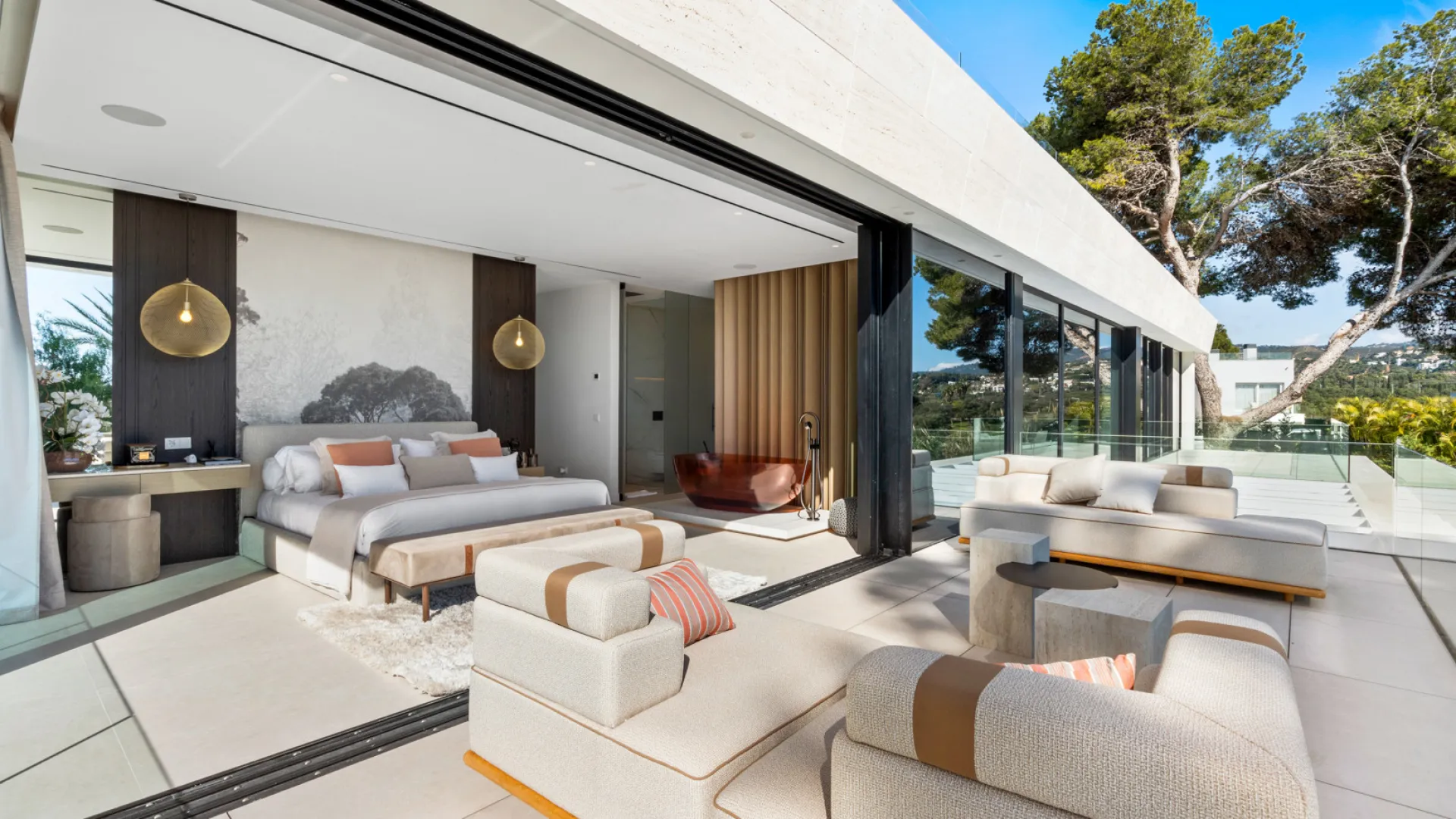 Villa a la venta de 6 dormitorios en Los Monteros Playa