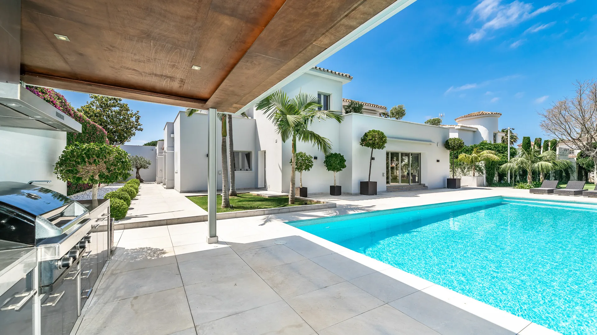 Villa en venta de 7 dormitorios en Benamara