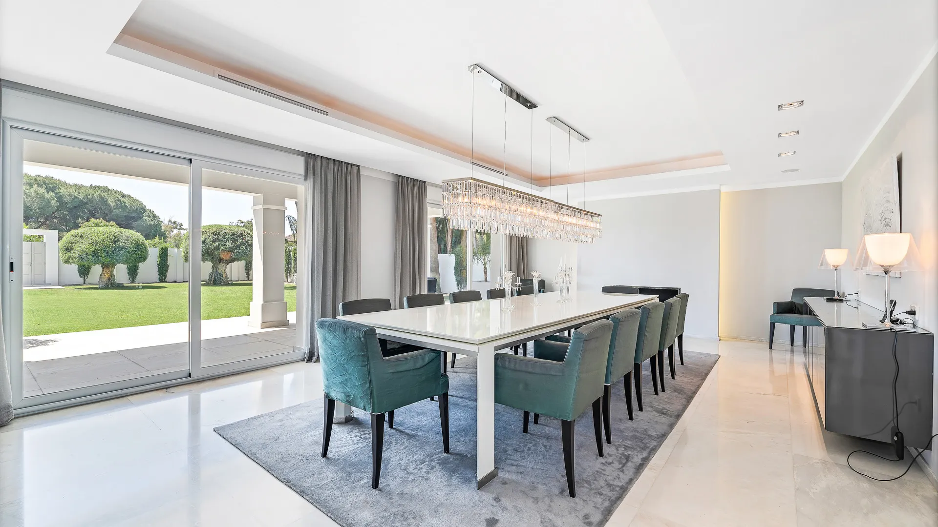 Villa en venta de 7 dormitorios en Benamara