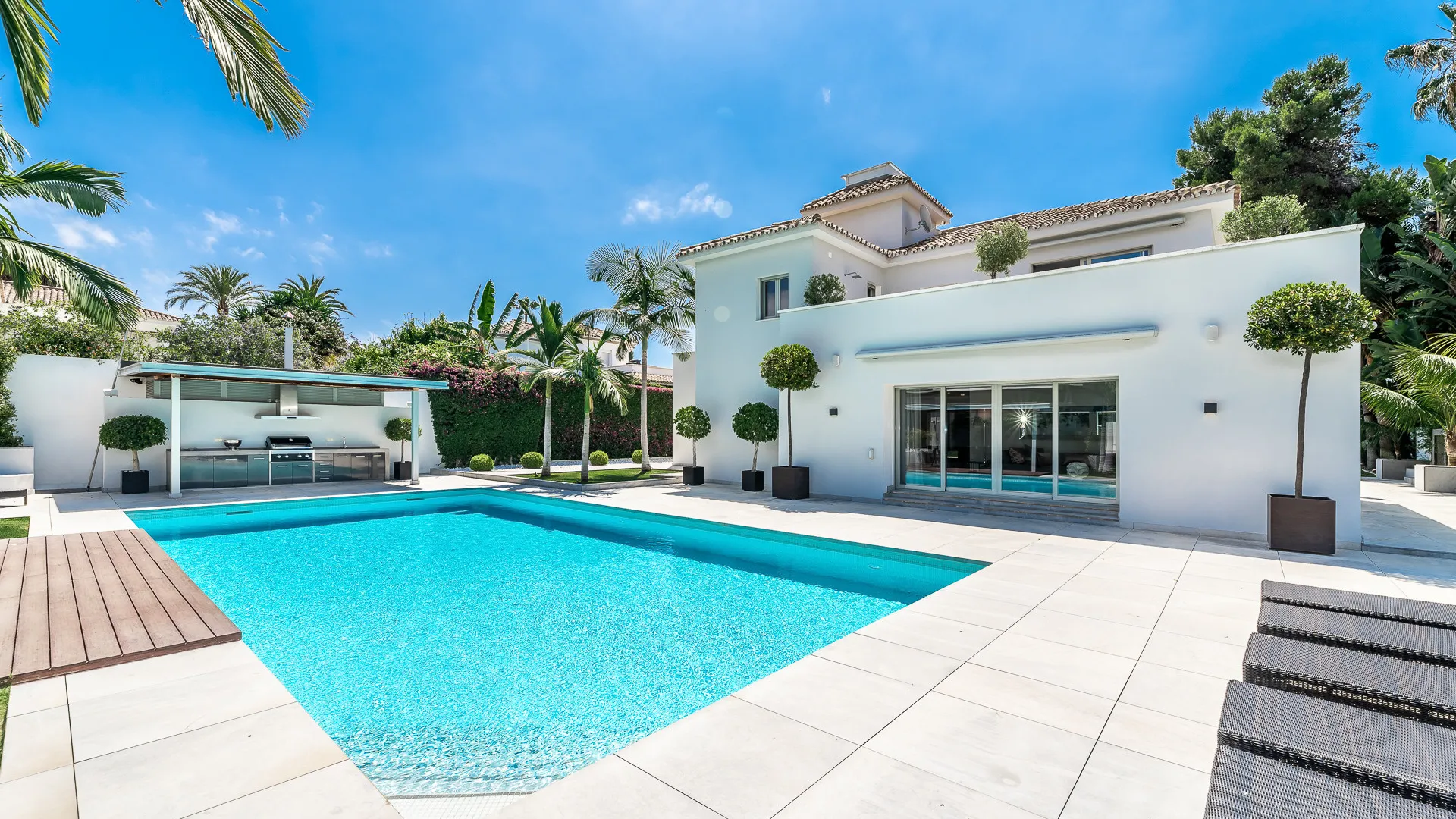 Villa en venta de 7 dormitorios en Benamara