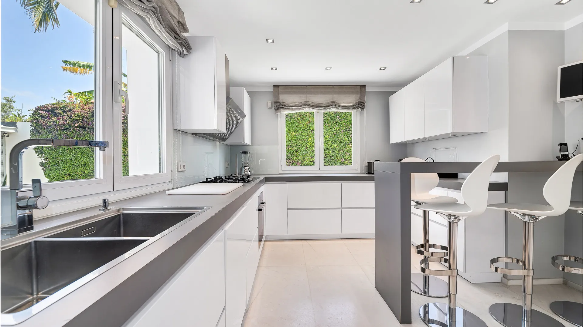 Villa en venta de 7 dormitorios en Benamara