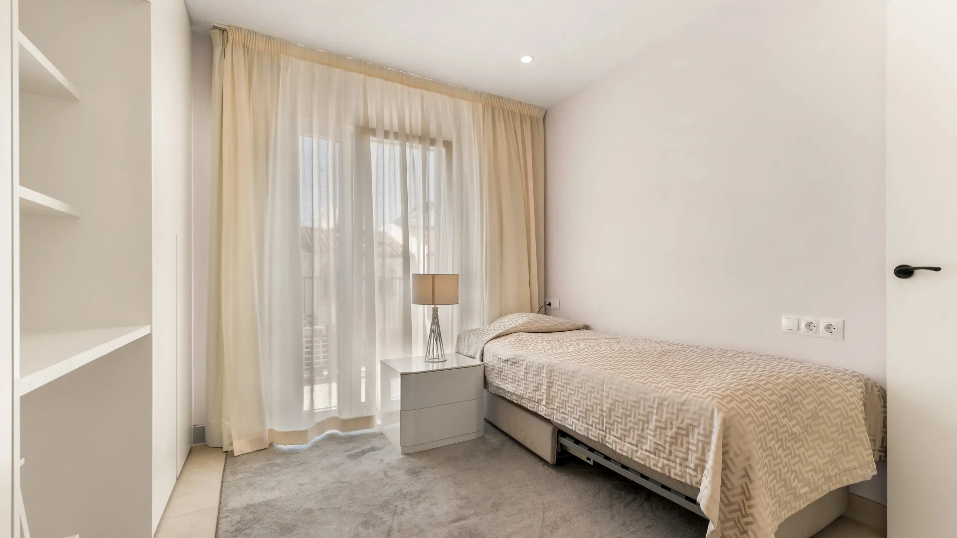 For sale town house in El Campanario