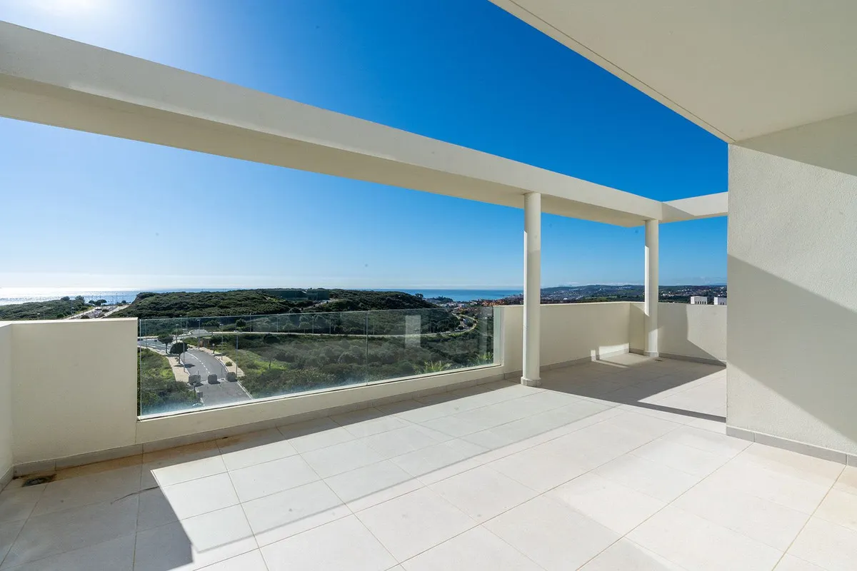 Penthouse for sale in Casares with 3 bedrooms