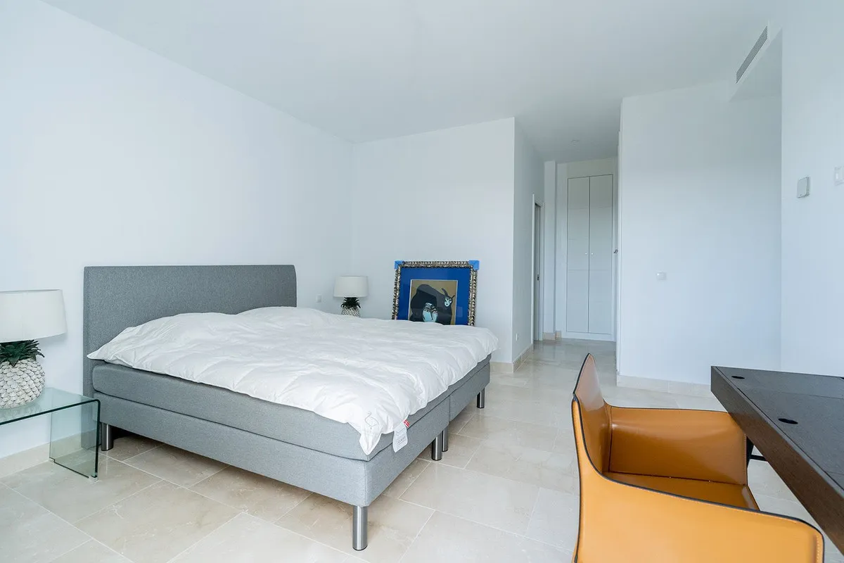 Penthouse for sale in Casares with 3 bedrooms