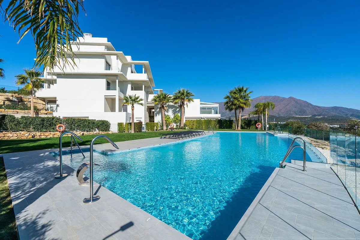 Penthouse for sale in Casares with 3 bedrooms