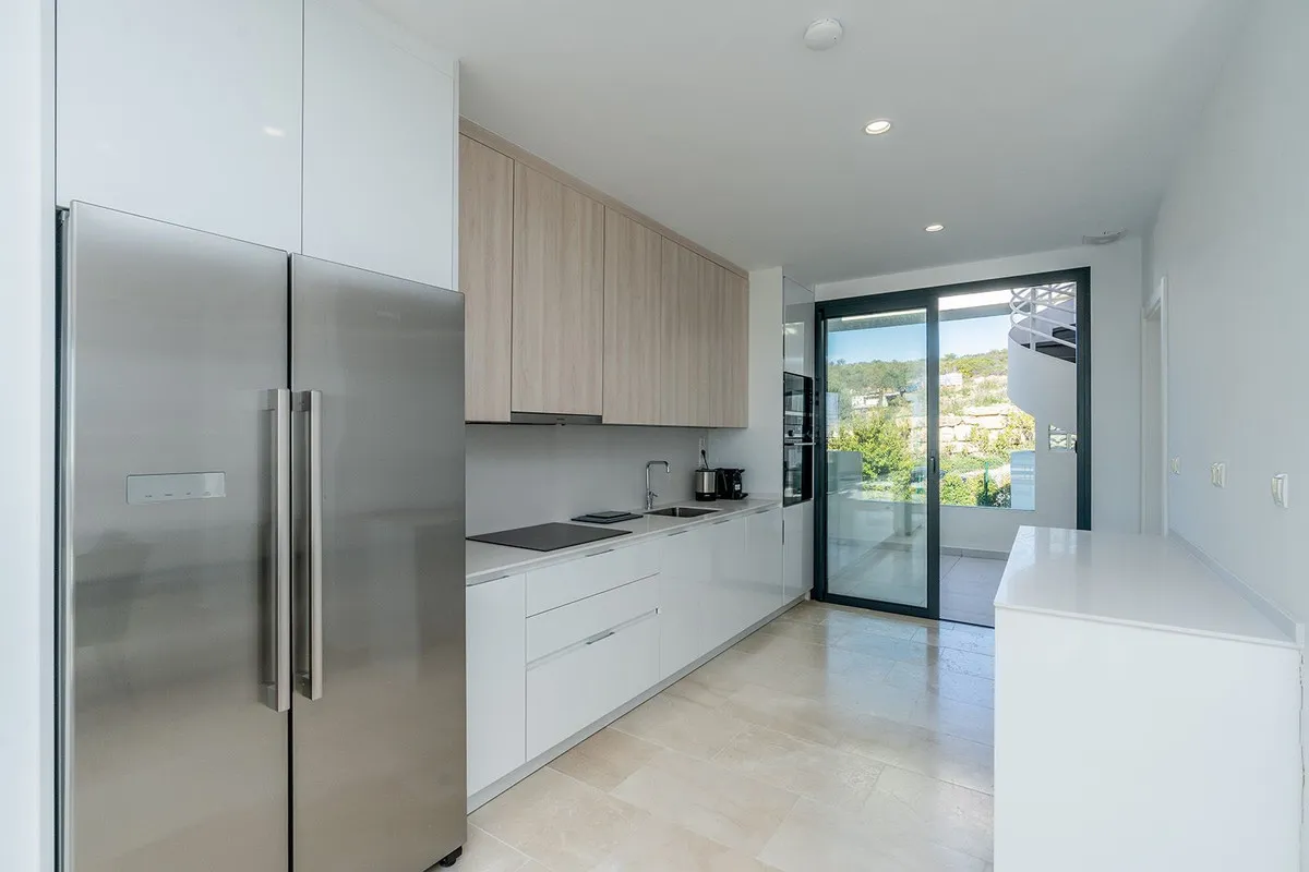 Penthouse for sale in Casares with 3 bedrooms