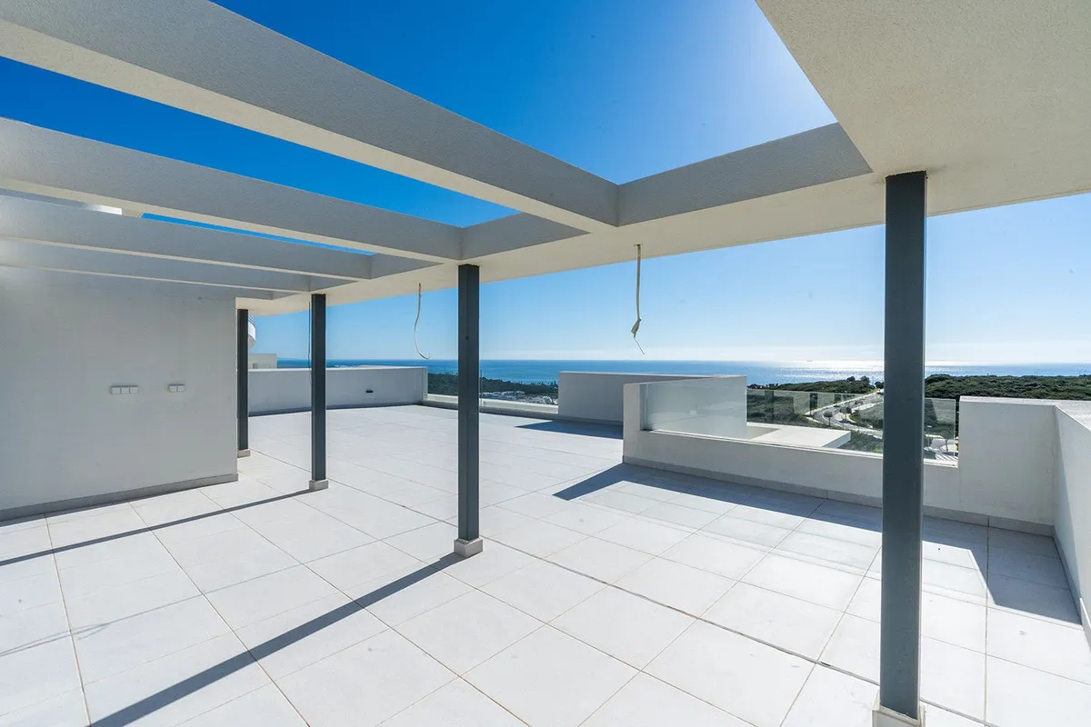 Penthouse for sale in Casares with 3 bedrooms