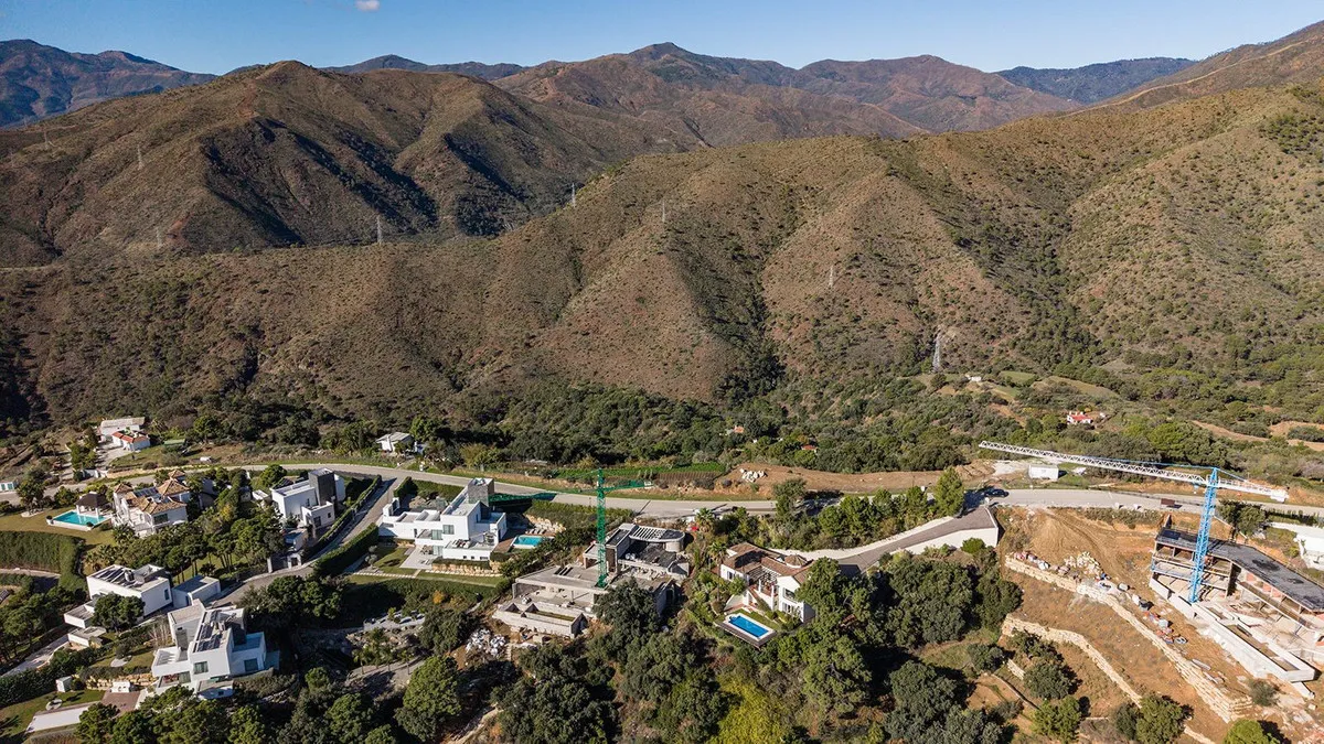 For sale villa in Benahavis with 3 bedrooms