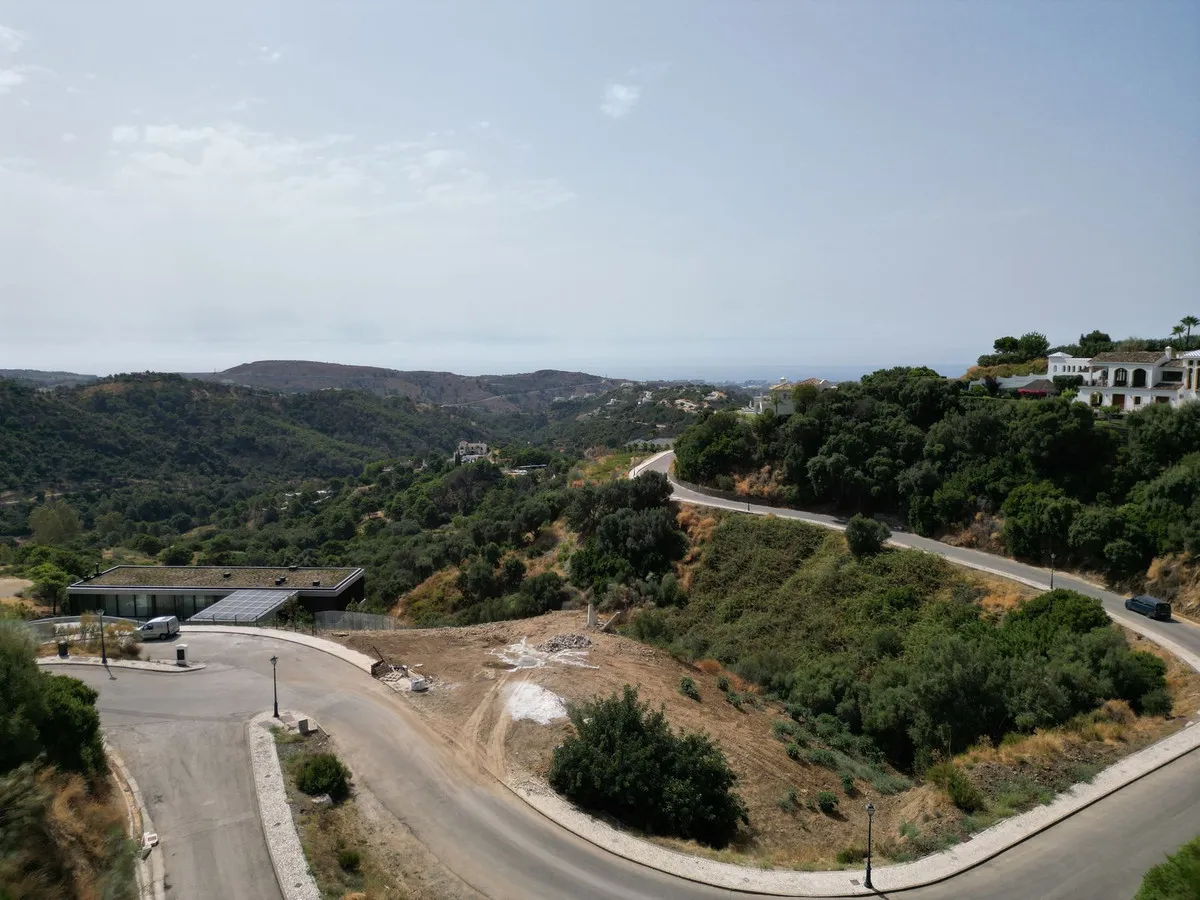 Comprar parcela en Benahavis