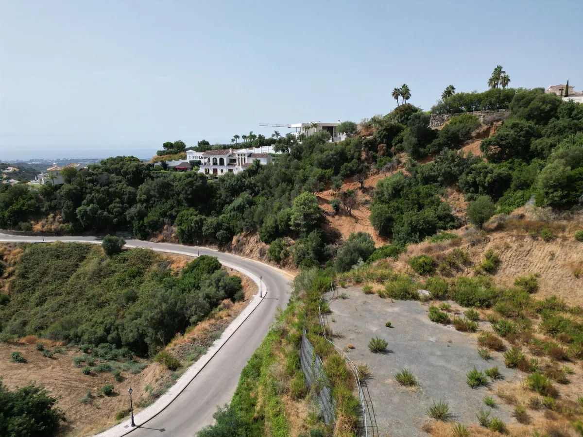 Comprar parcela en Benahavis