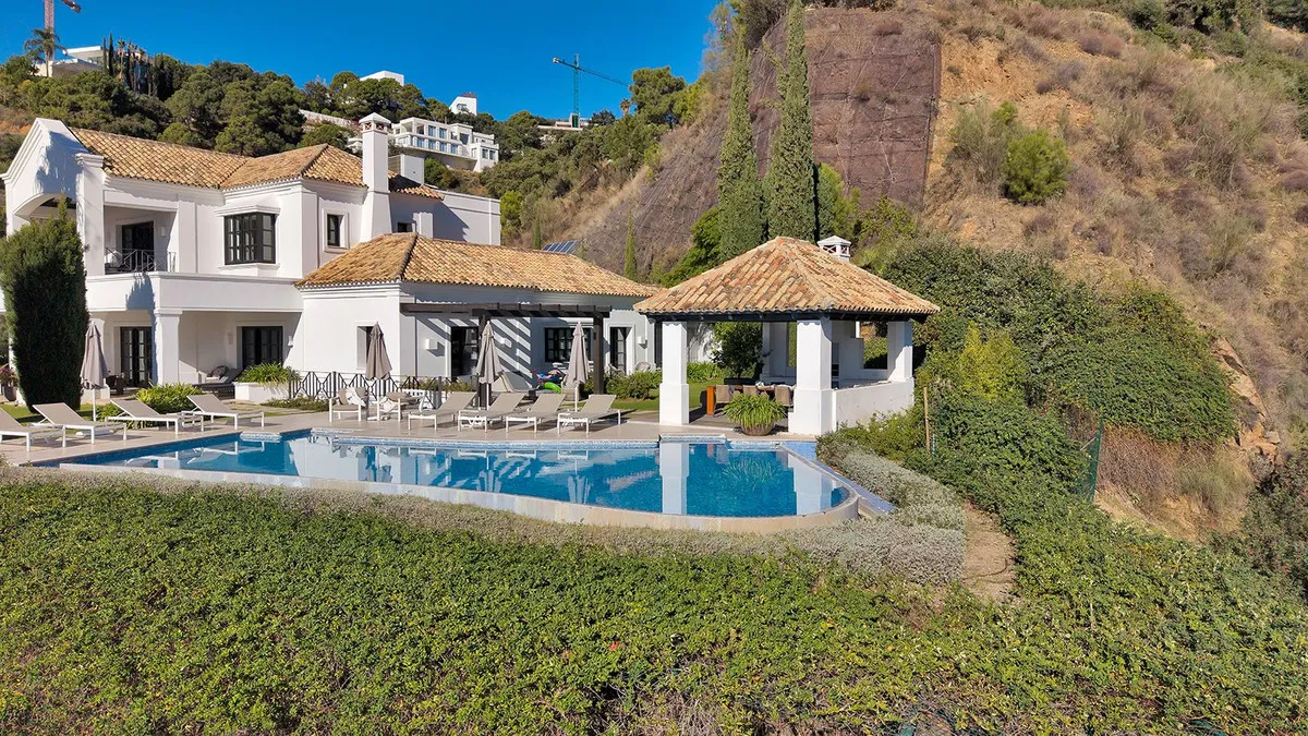 Benahavis villa for sale