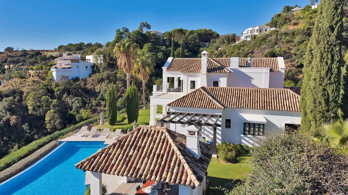 Benahavis villa for sale
