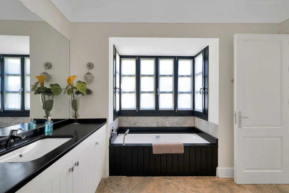 Benahavis villa for sale