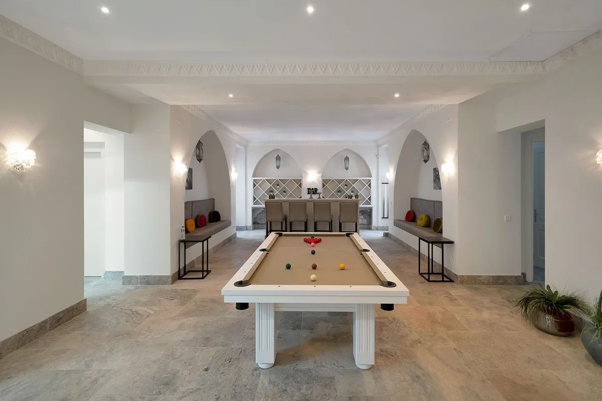 Benahavis villa for sale