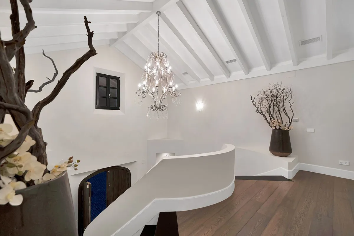 Benahavis villa for sale