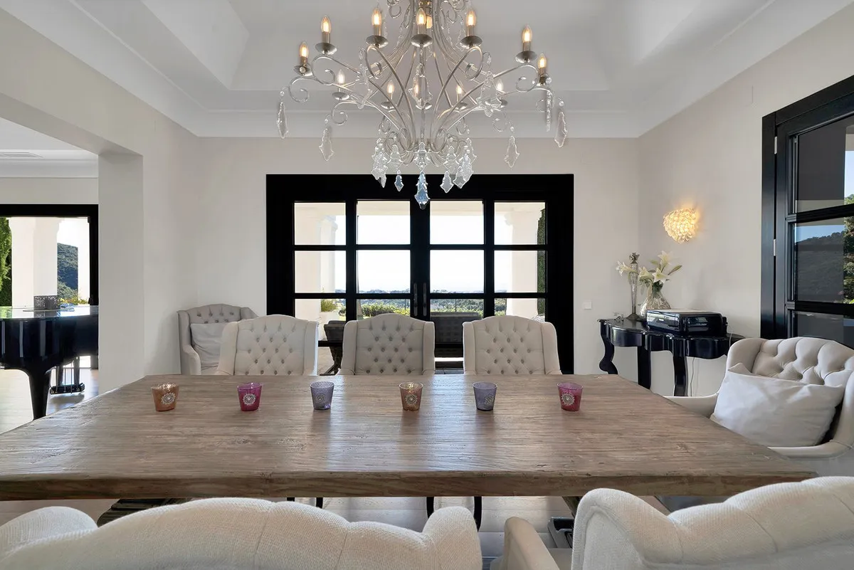 Benahavis villa for sale