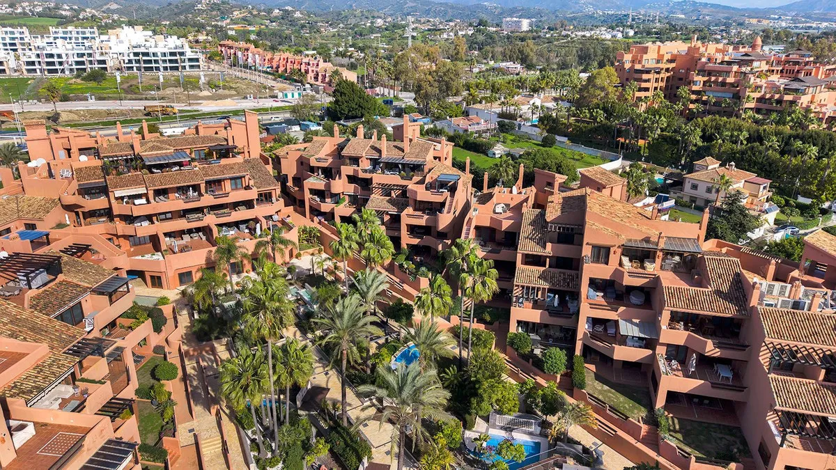 Ground floor apartment for sale in New Golden Mile with 2 bedrooms