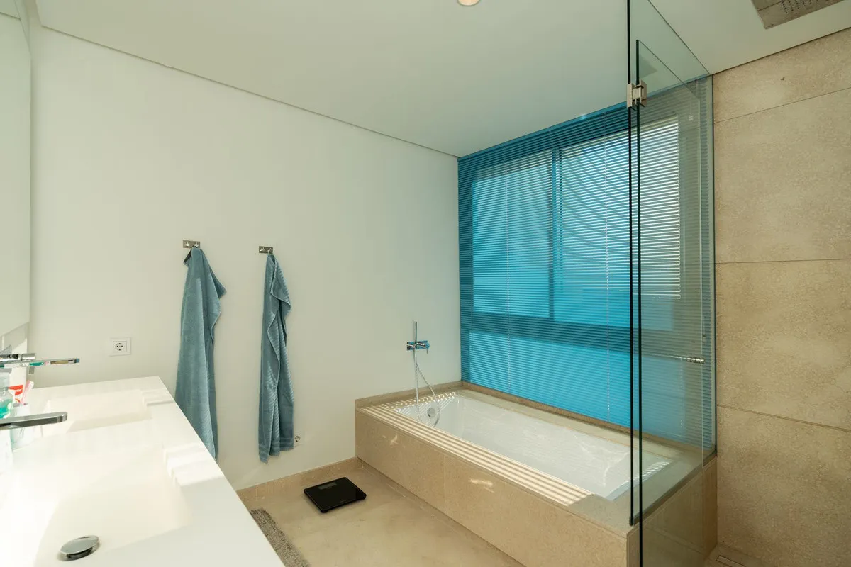 Benahavis, apartamento de 3 dormitorios en venta