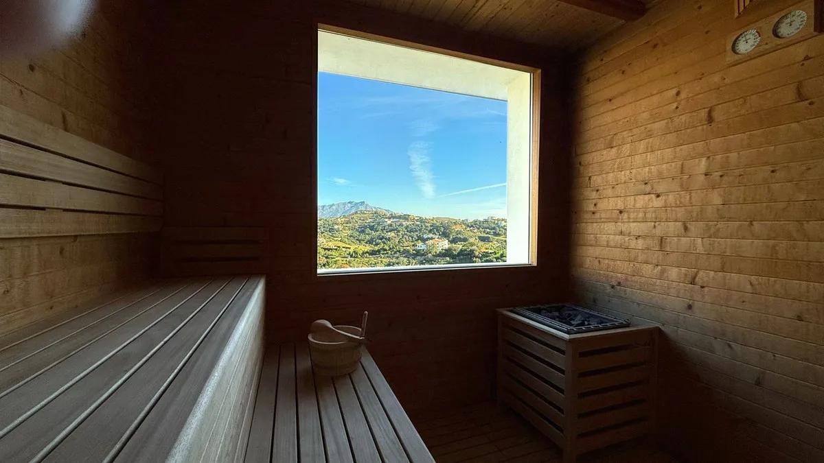 Benahavis, apartamento de 3 dormitorios en venta